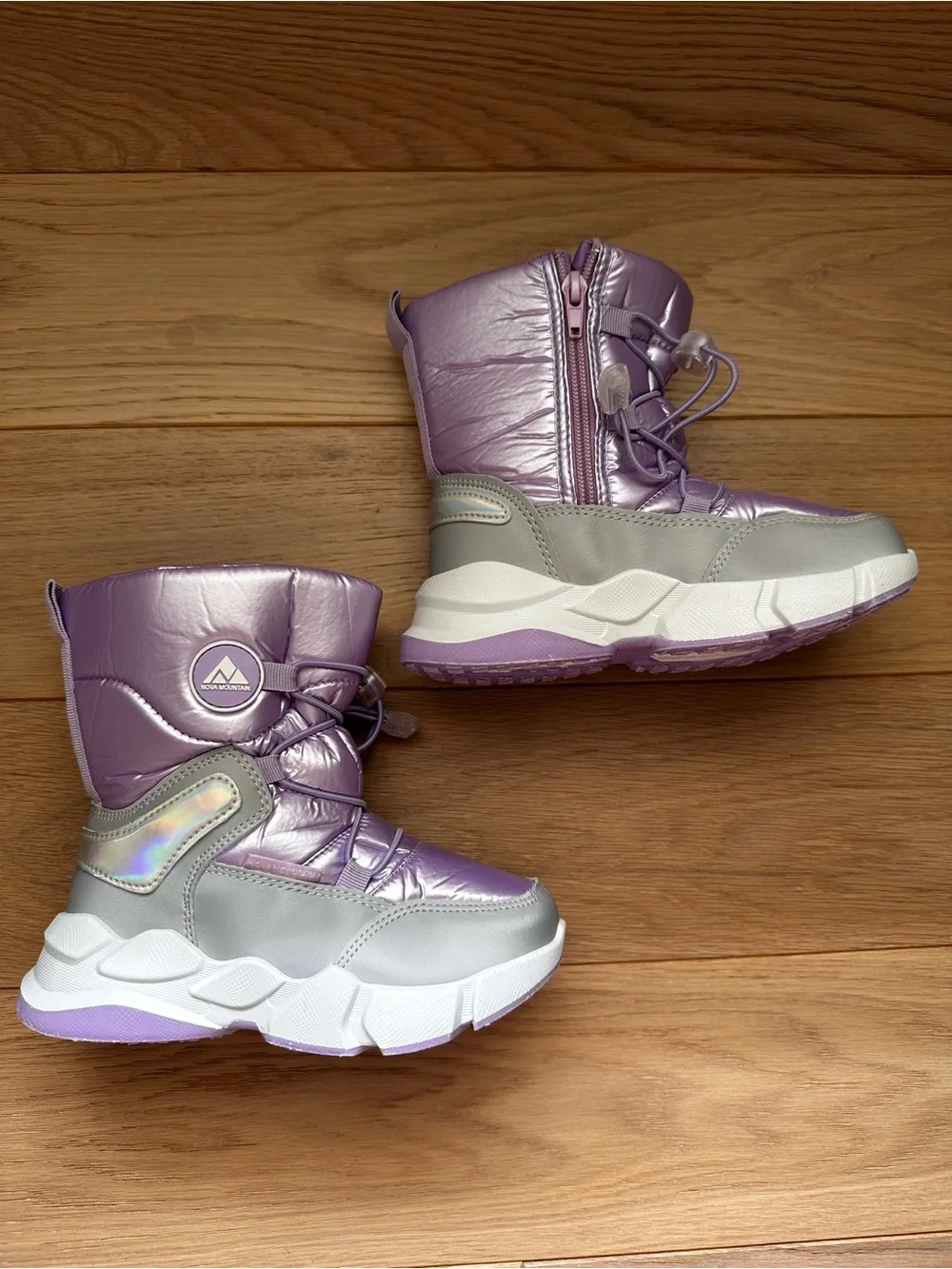 Girls Metallic Purple Winter Snow Boots with Gray Accents size 12